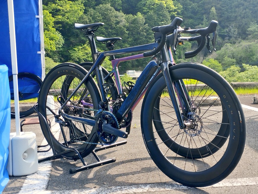 jroad_cycling's tweet photo. 徳島サイクルサイエンスさん主催の試乗会イベント準備完了✨

たくさんのブランドが一気に試乗できます🙆

#YOELEO
#ヨーレオ https://t.co/7QxBqYJKib
