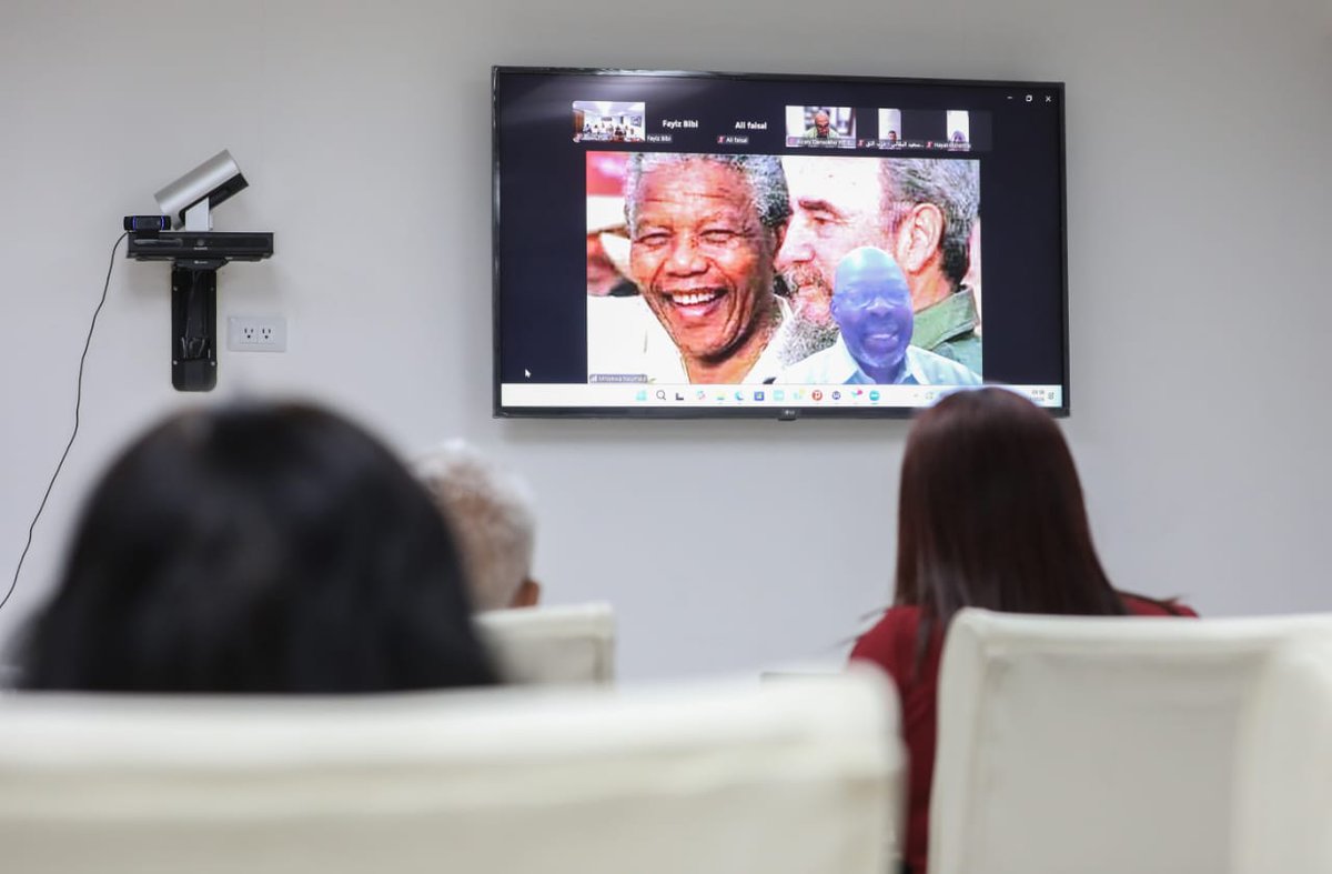 Por su parte, los representantes de las organizaciones políticas africanas ratificaron la voluntad de continuar apoyando a Cuba en nuestra batalla contra el bloqueo y por la defensa de nuestra soberanía.