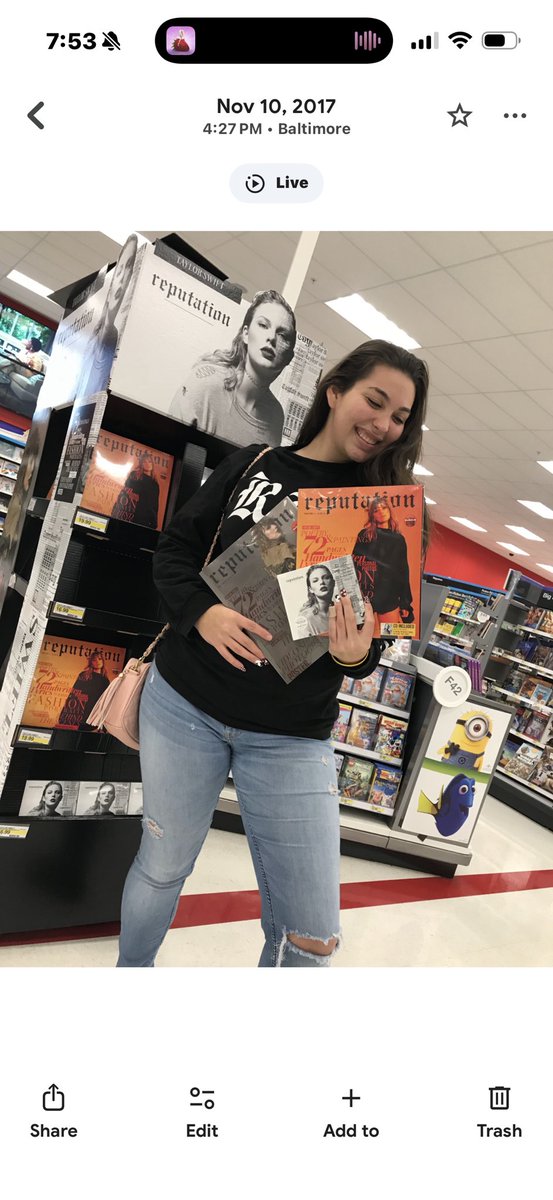 Autumn (Taylors Version) tweet media