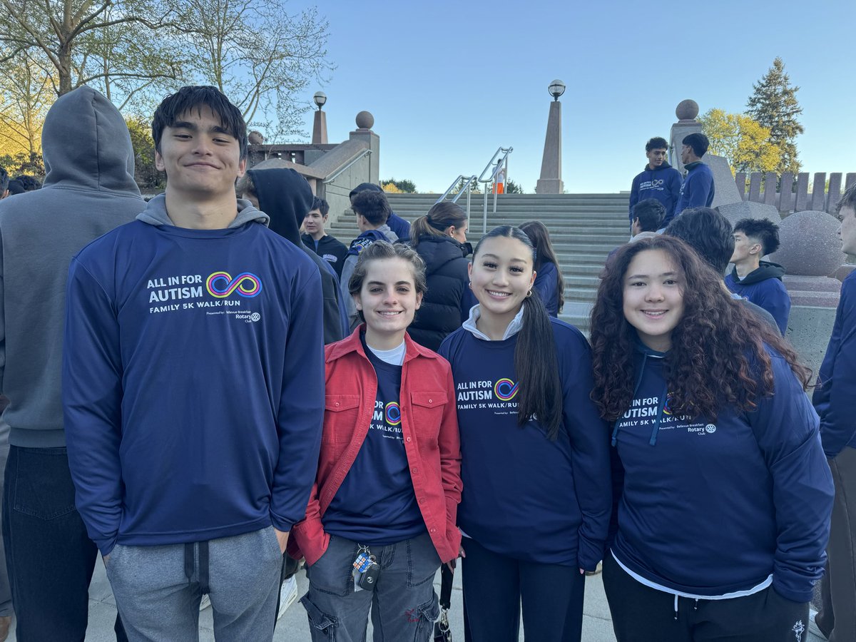 AthletesForKids's tweet image. Newport and Liberty #mentors came out to support the All in for Autism run on Sunday! 💫

#volunteering #autismawareness