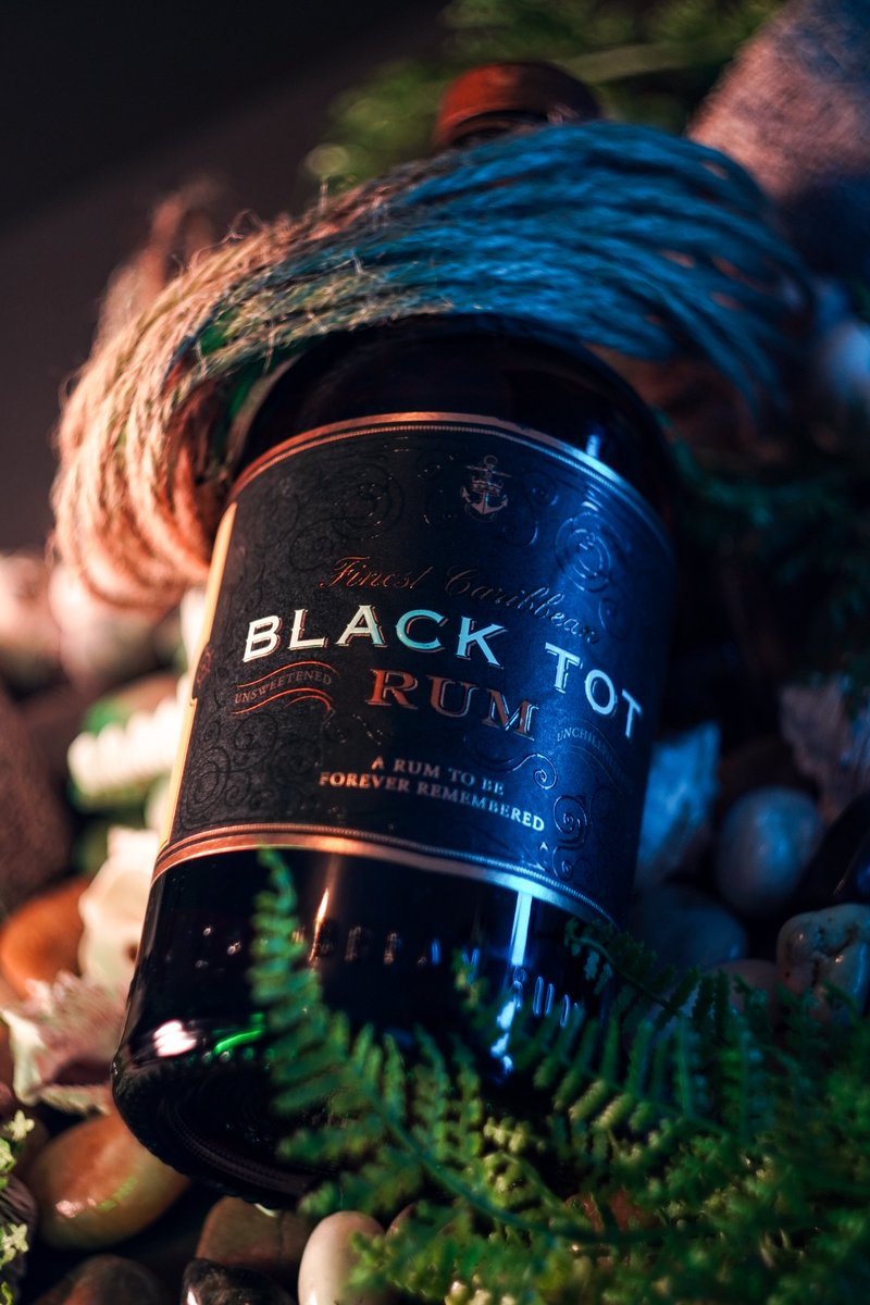 CaptainBoomcake's tweet image. I fucking love product photography, this is a fun little test shot I did yesterday with my new setup #photography #productphotos industryvideo.co.uk