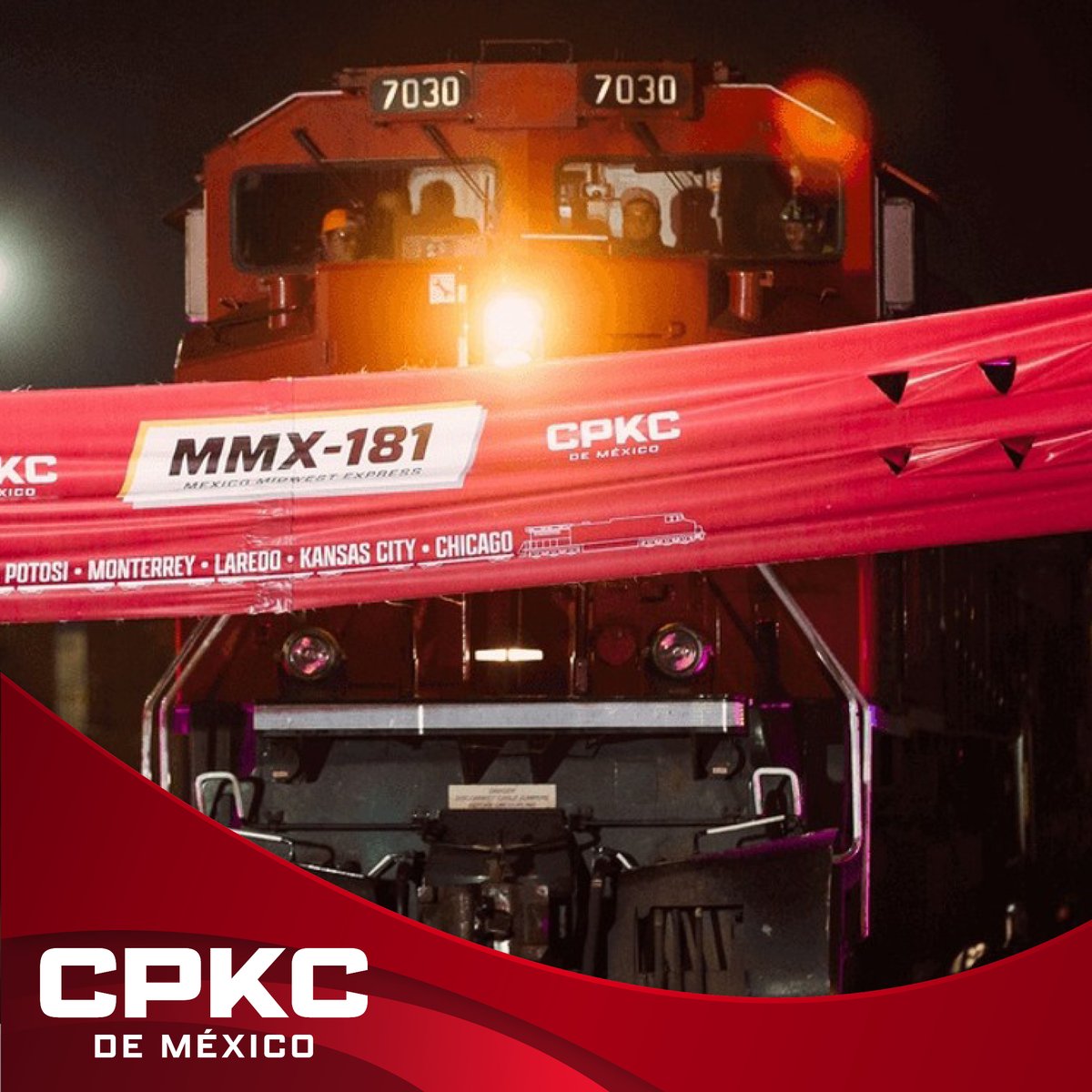 LazaroCommunity's tweet photo. Sabías que... #CPKCdeMexico cuenta con el servicio intermodal premium MMX 180-181,la primera opción de ferrocarril de una sola línea entre el Medio Oeste y México. Gracias a este servicio, la empresa ferroviaria es capaz de transportar carga en solo 96 horas de origen ha destino. https://t.co/wr1SfM5AZf