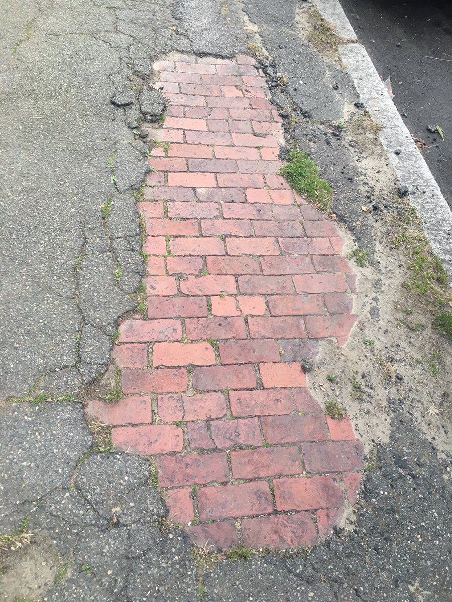 climatetechkev's tweet image. I’m now a New England classical urbanism tweeter #bricks #returntogreatness