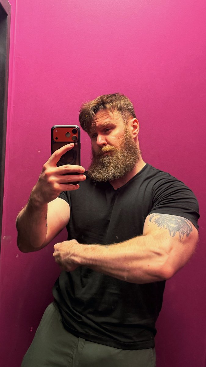 KevybearJr's tweet photo. Been a while. Things are goin’ well over here. https://t.co/wn7qaWmsbb