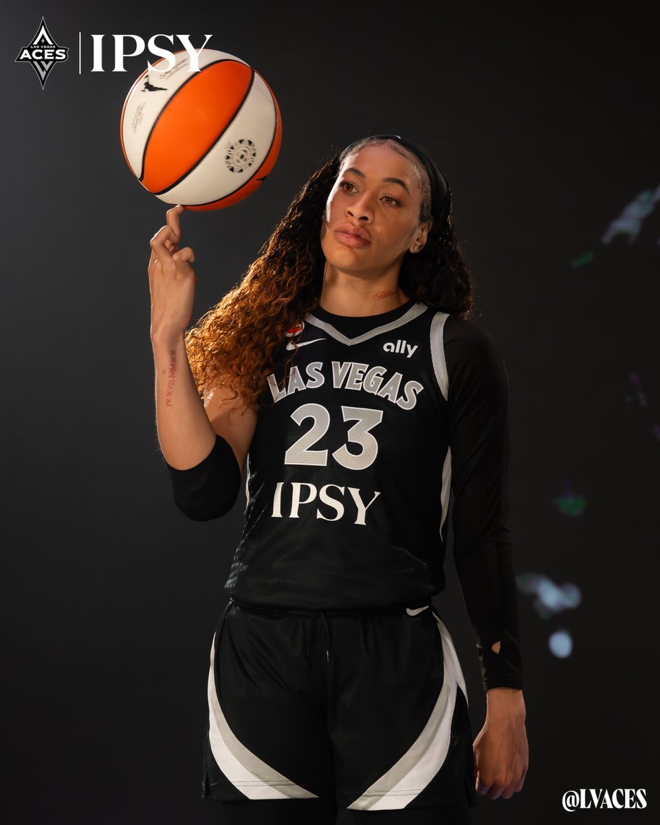 Reppin' the Silver &amp; Black ♠️ <a href="/ChennedyCarter/">H O L L Y W O O D 🛬</a> 

Presented by <a href="/IPSY/">IPSY</a>