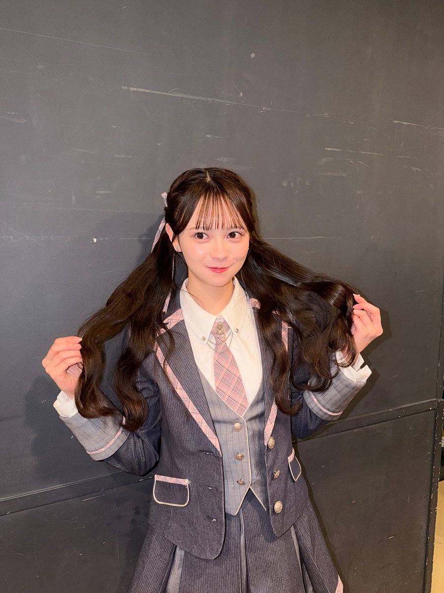 今日は #AKB48_名残り桜 ラストイベントです🌸
東京握手会in幕張メッセよろしくお願いします🎶🎶

皆さんにこの期間の感謝の気持ちをたくさんお伝えしたいです！初回限定盤CDをお持ちいただくとどなたでもご参加可能です❕待ってるよ- ̗̀( ˶'ᵕ'˶) ̖́-

グループ握手会は2レーンです！