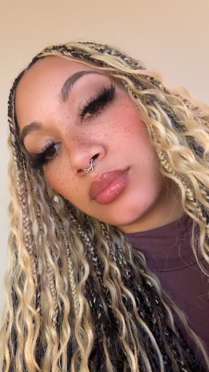 queenminx tweet media