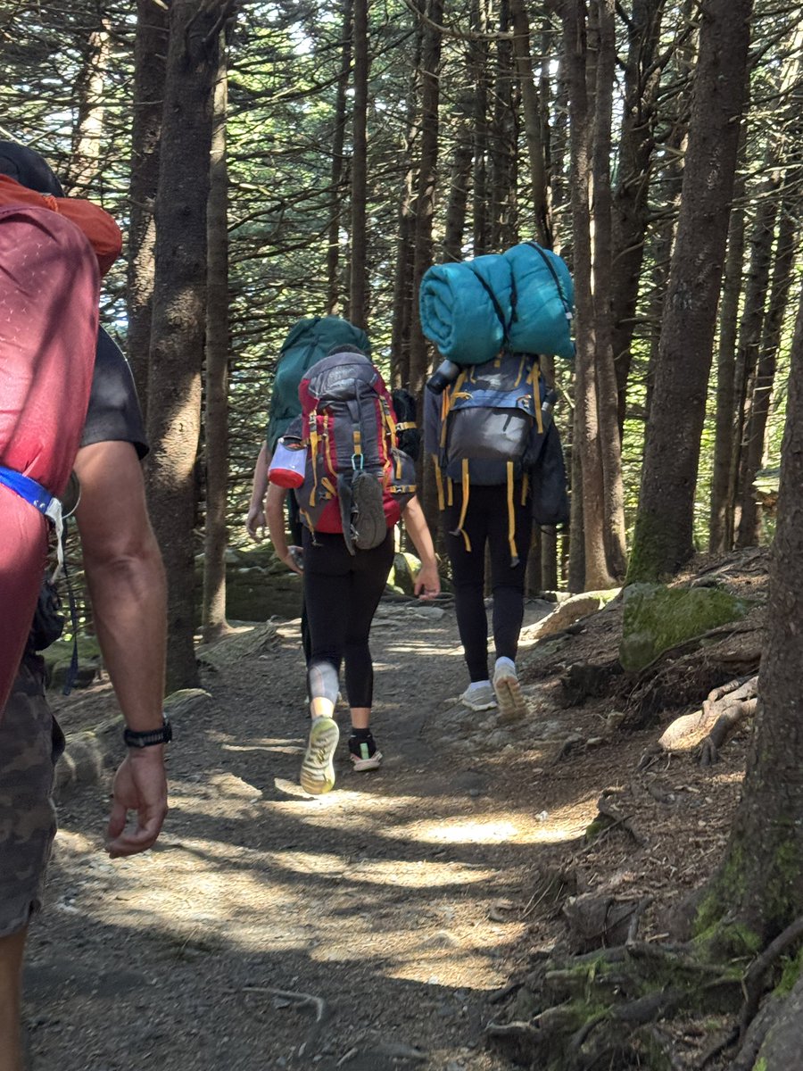 josiedunaway32's tweet image. Backpacking has a funny way of testing me 😅 I don’t always love the long, tough hike up—but every single time, it’s worth it.

There’s nothing like reaching the top, setting up camp, and just taking in the view! I also found a way to practice my swing 😂😂 #backpacking #hiking