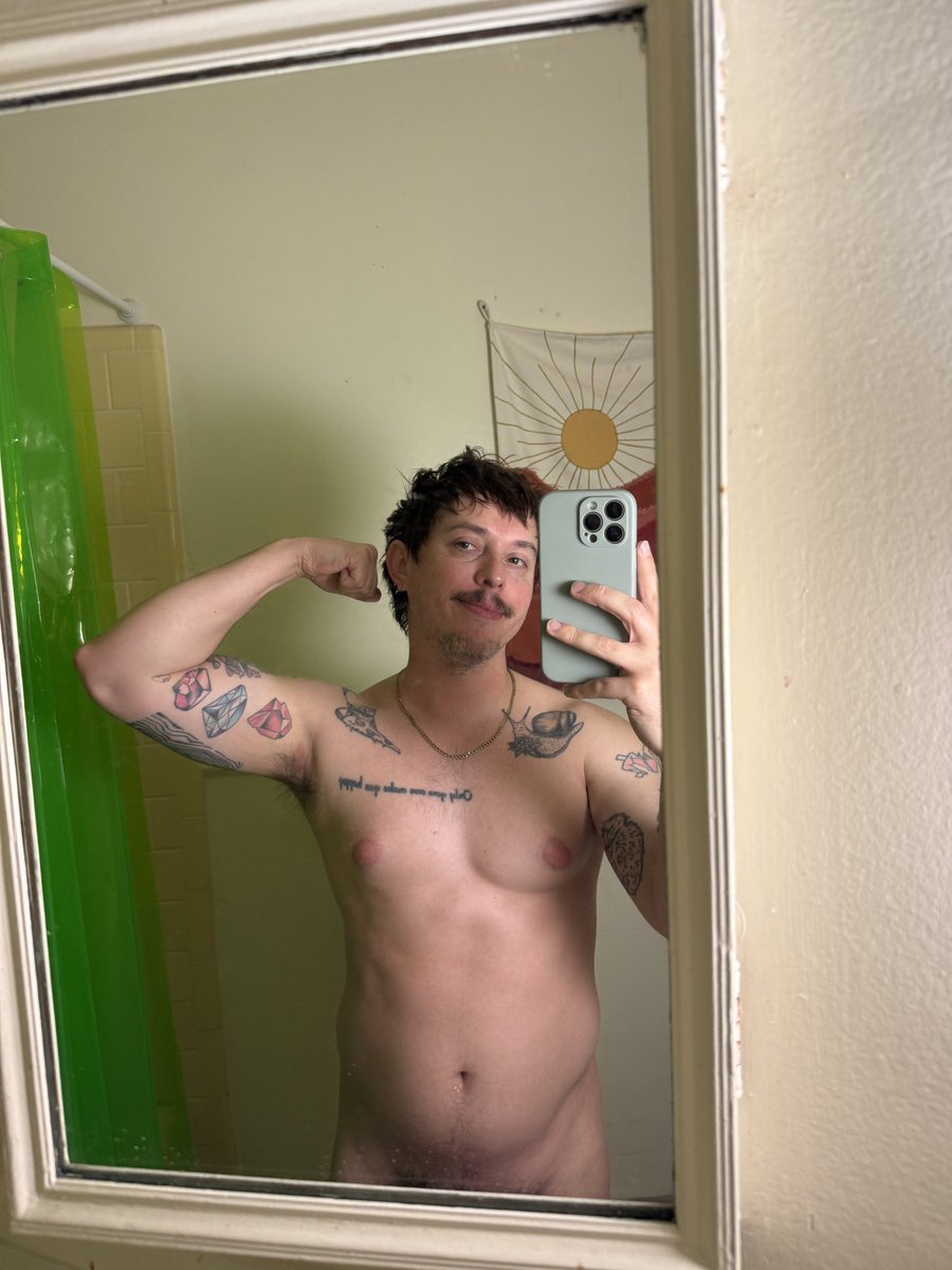 historyoftouchs's tweet photo. Felt strong, might delete. https://t.co/kFc3Zx0eid
