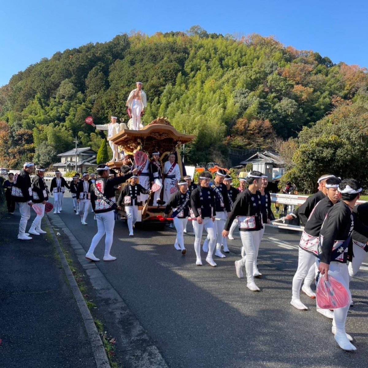 TAP_official_tw's tweet image. 【本日‼️】

🎬映画『 バッコン！』
渋谷ユーロライブにて上映👏✨

⏰15:15〜上映予定
#芦川誠 が上映後、舞台挨拶に登壇致します👏🤗
⬇️
詳しくは下記URLをご確認ください🙇‍♀️✨
g-film.net/iff/shibuya/

だんじりに立つ芦川の勇姿を
皆様是非足をお運びくださいませ✨

#TAP
#バッコン
#泉原航一監督