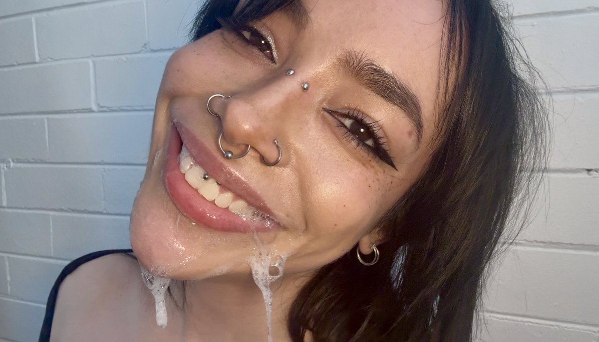 🍩 Holes & Soles 🦶 tweet media