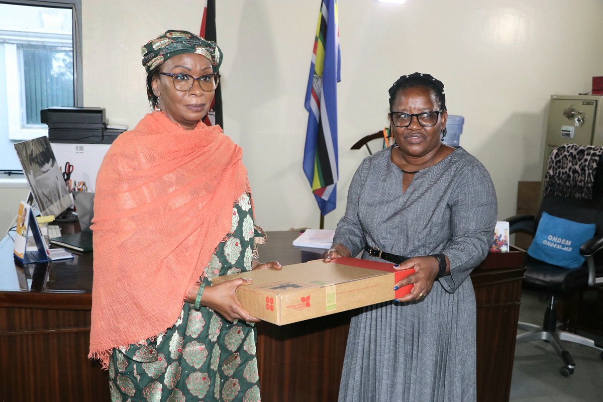 DRSKenya's tweet image. On 28th April 2026, @FatimaMCole the new @UNHCR_Kenya country Rep met with the CRA Miss Mwasaru Mercy at her office. 

The two pledged to work together to serve refugees and asylum seekers in Kenya especially on refugee protection and the implementation of the #ShirikaPlan.