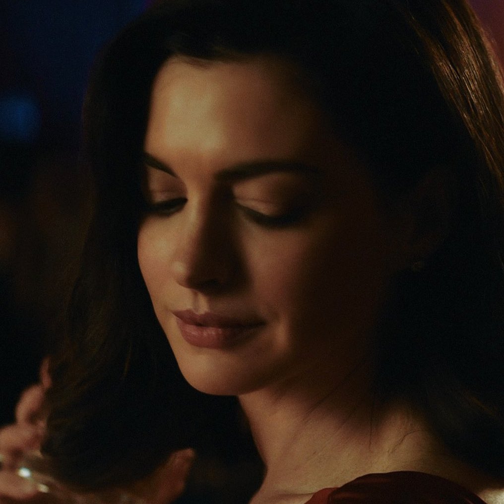 Anne Hathaway Brasil ⚔️ tweet media