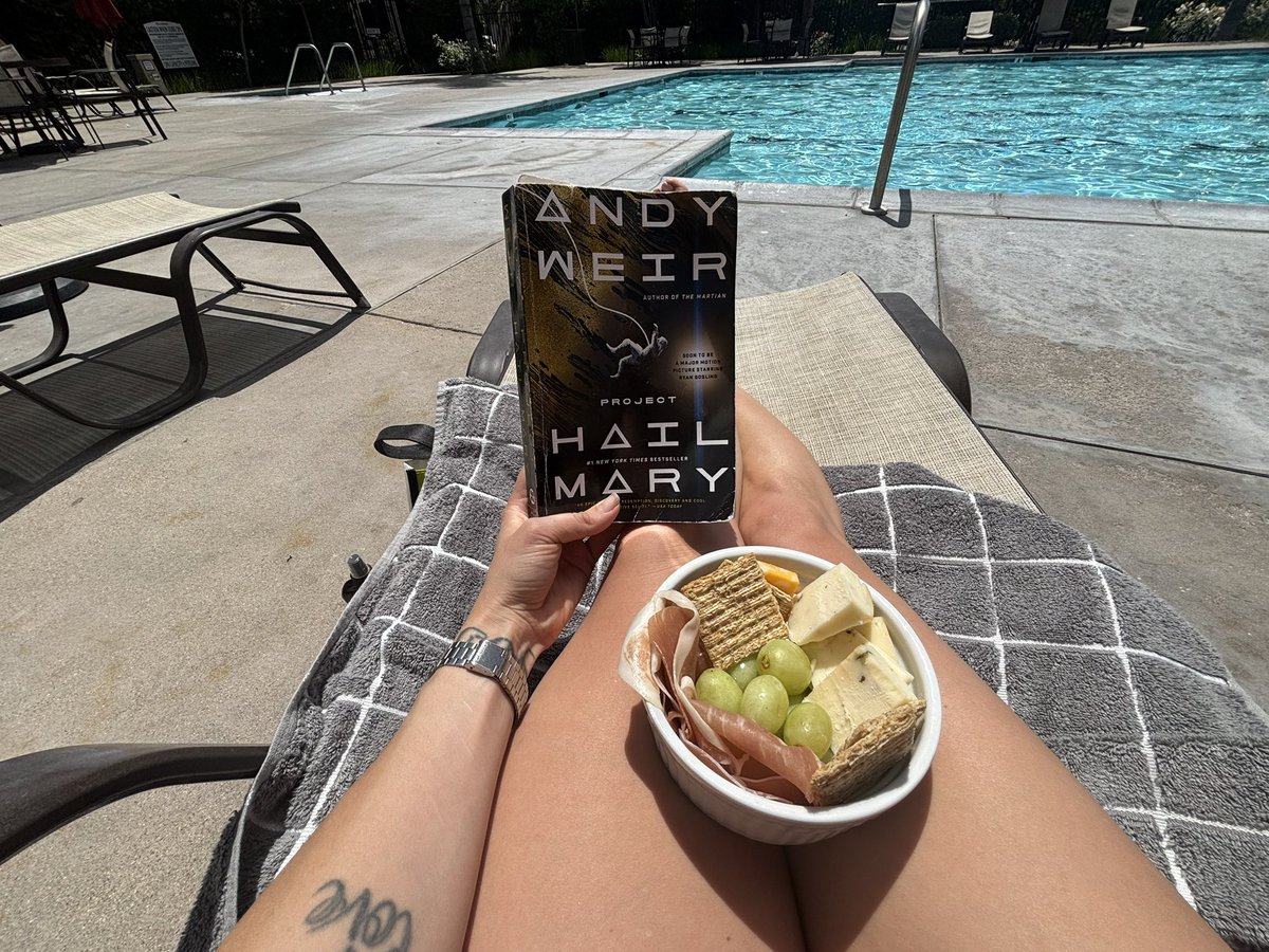 thepostalcervix's tweet photo. Took me forever to finish this book. Almost threw it in the pool afterwards. https://t.co/9Sopaa8a10