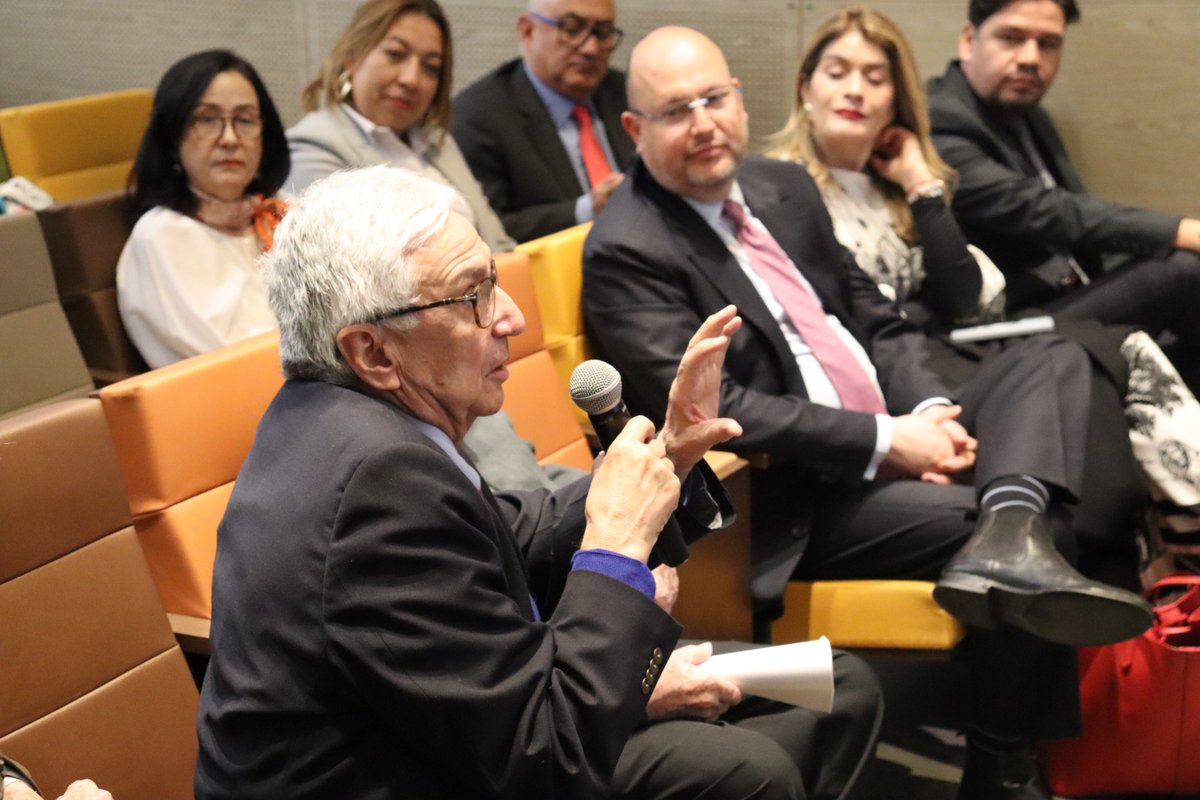 Universidad de América tweet media