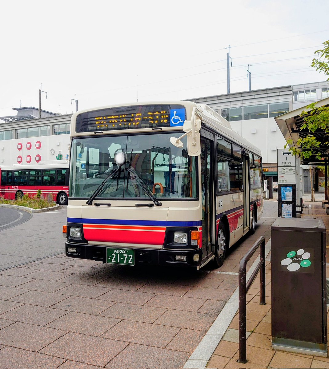 hakutaka576's tweet photo. @nagaden_bus 2172は千曲バスにいました！ https://t.co/LToKoTmsEb