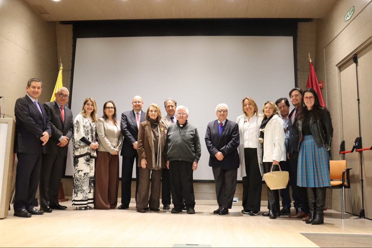 Universidad de América tweet media