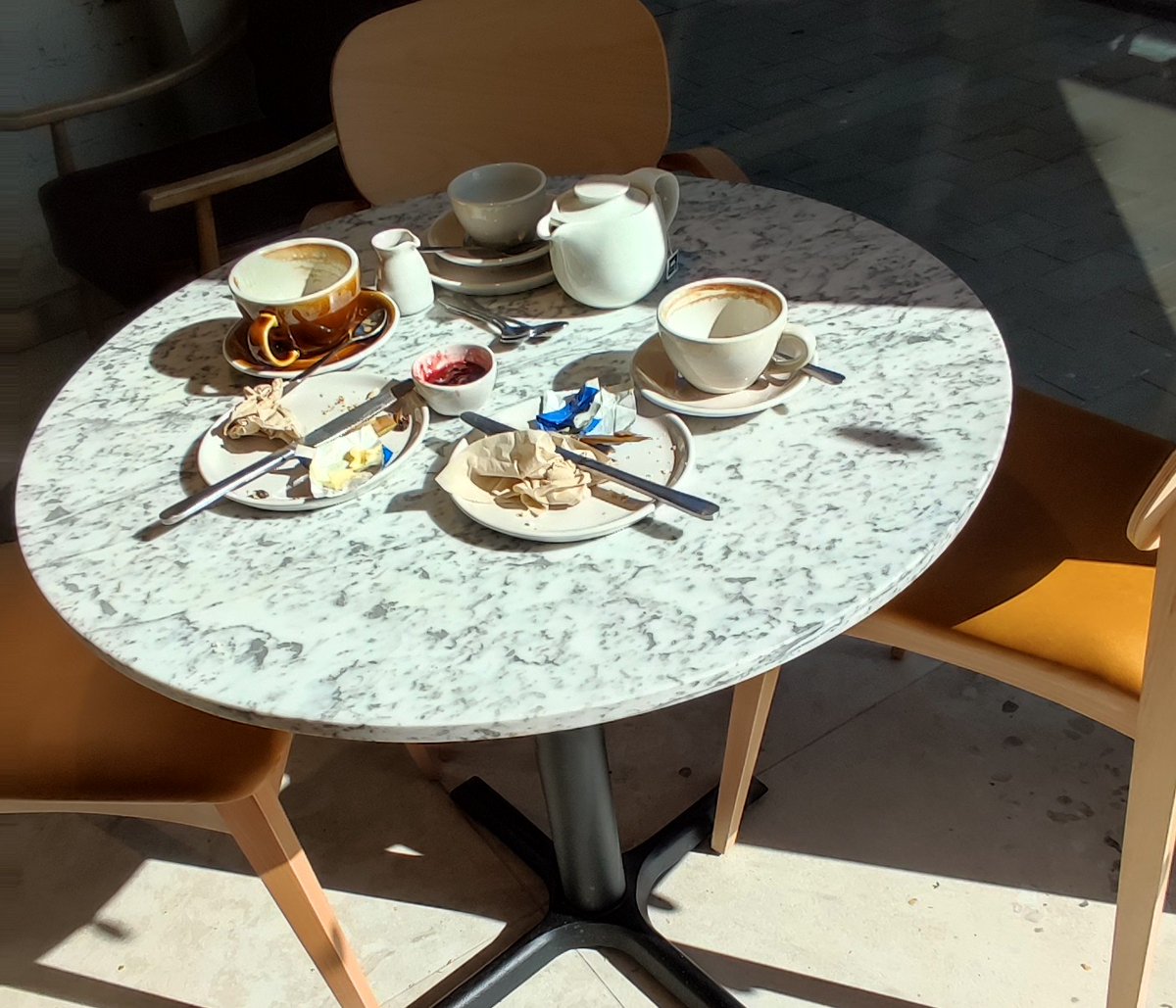 keithpp's tweet image. dirty tables  Cornish Bakery #coffee #coffeeshop #bakery #pastries #Cornhill #Lincoln
