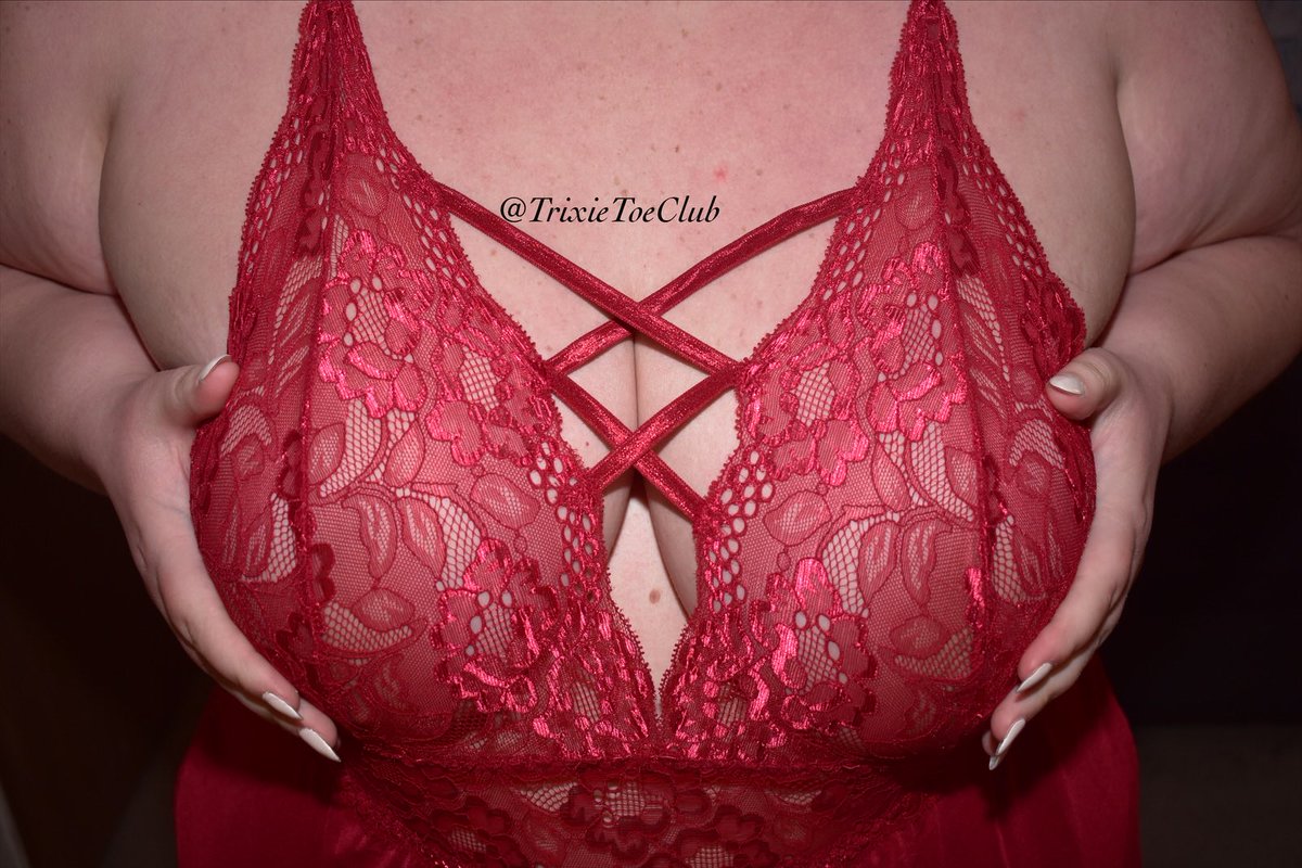 TrixieToeClub's tweet image. Happy Tuesday 
#Tuesday #Strap #Lace #New #Seller