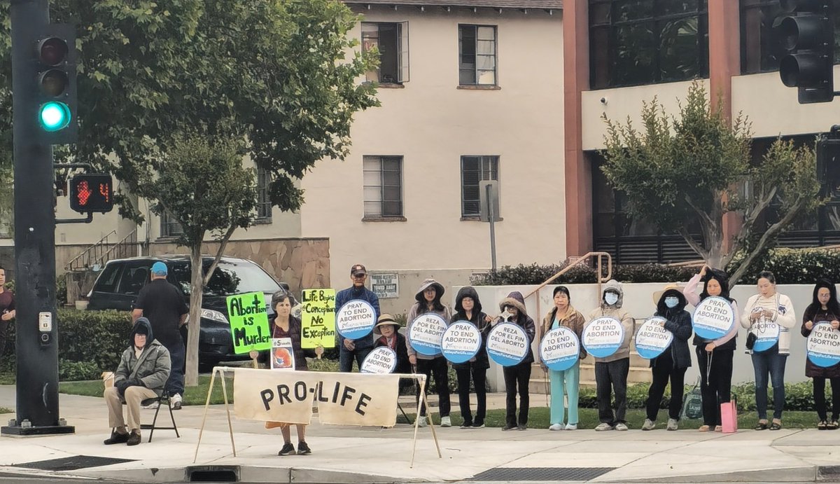 True2American's tweet photo. Glad to see First Amendment Rights are Respected and Protected under @realDonaldTrump what you see here is a peaceful Pro Life demonstration in San Jose California outside Planned Parenthood.

@FoxNews @NEWSMAX @OANN @GOP @Gutfeldfox @JesseBWatters @elonmusk https://t.co/O6Sb6DpPSi
