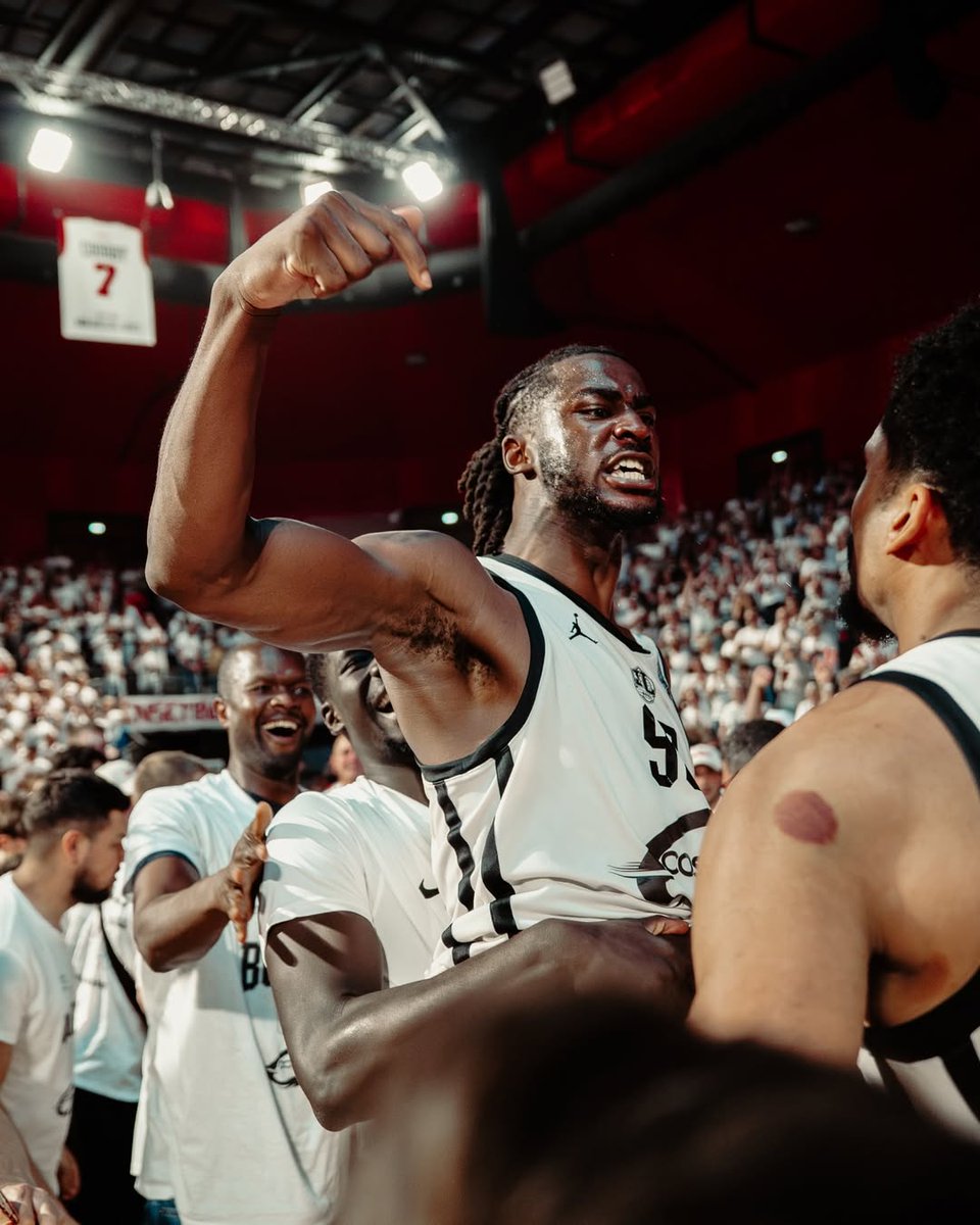 Équipes de France de Basket tweet media