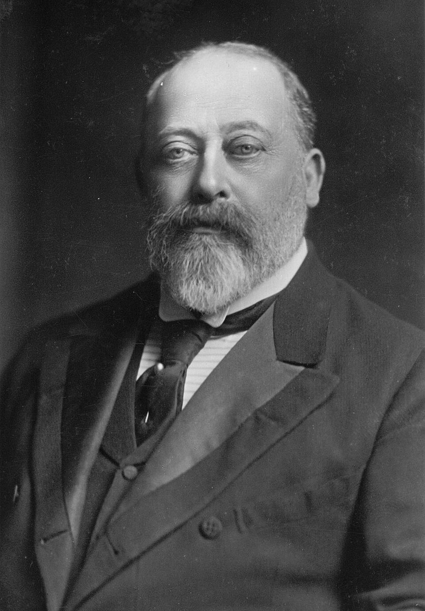 URDailyHistory's tweet image. 1 May 1903: Britain's King Edward VII makes an important state visit to Paris, which is seen as a prelude to the signing of the Entente Cordiale, which translates into friendly agreement, on April 8, 1904. In June 1903, #President Emile Loubet reciprocated with a state visit to