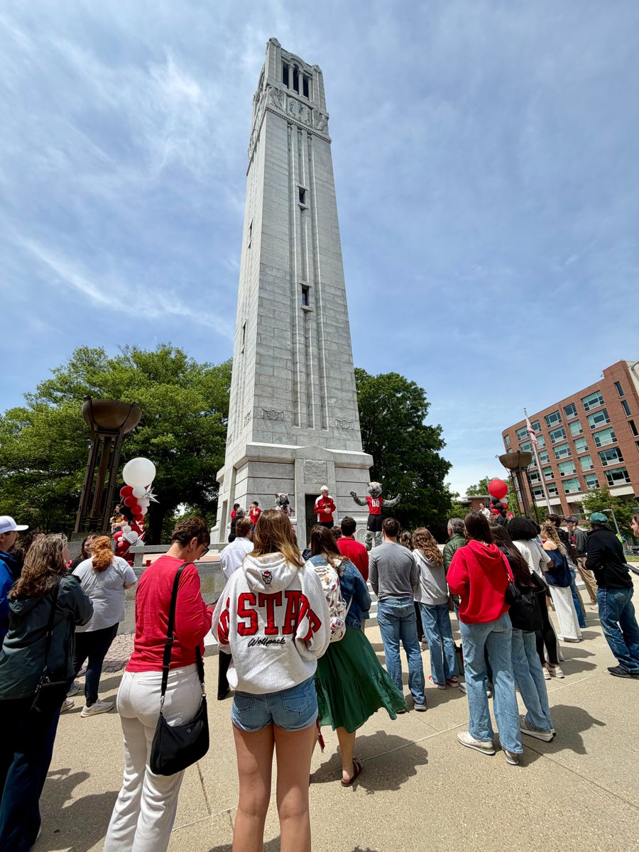 NCStateAlumni's tweet photo. Ringing in grad season. 🔔🐺

Today, our graduating students gathered at the Belltower for the Fellowship of the Ring ceremony — symbolically connecting their class rings to all others who have proudly earned an NC State degree. #HowlBack https://t.co/WGsfWtooB0