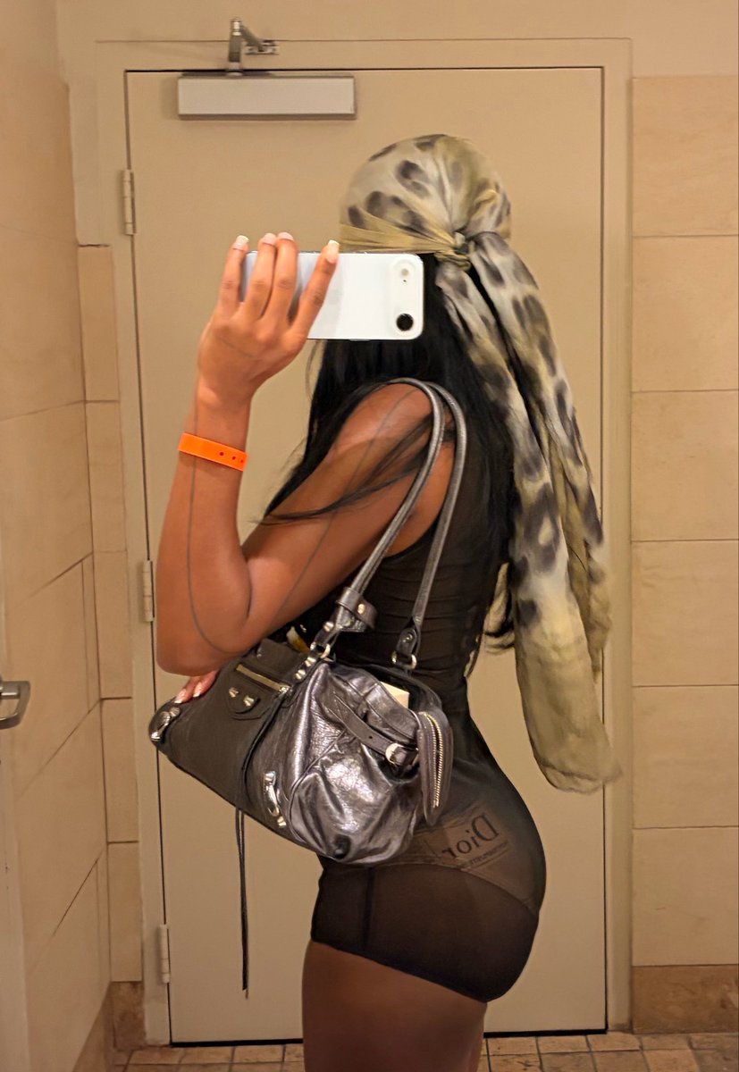 Briana Shaneè tweet media