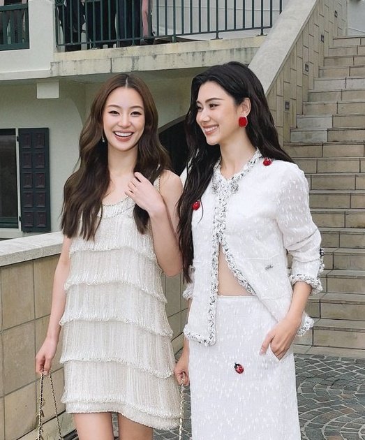 The_Duck tweet media