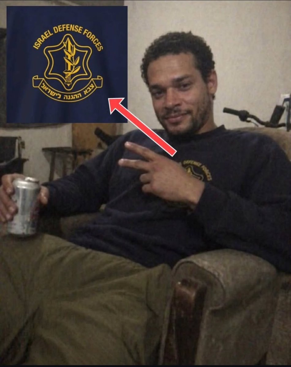 pink_panth87952's tweet image. Alleged #Trump shooter who didn't fire a shot.

He's a registered #Republican 

I wonder how much he was paid to do #Trump's bidding?

#Staged assassination attempt.