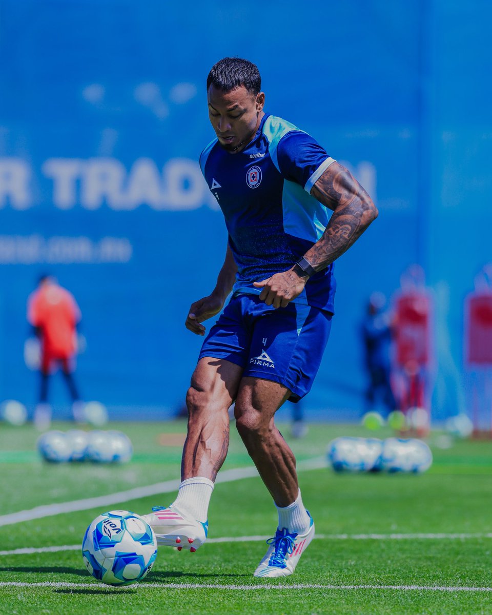 CRUZ AZUL tweet media