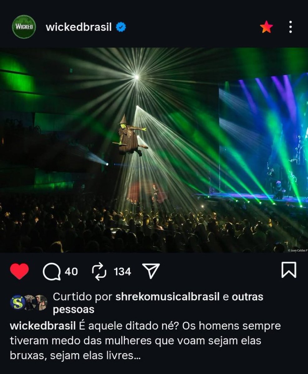 MEUS MUNDOS SE COLIDINDO