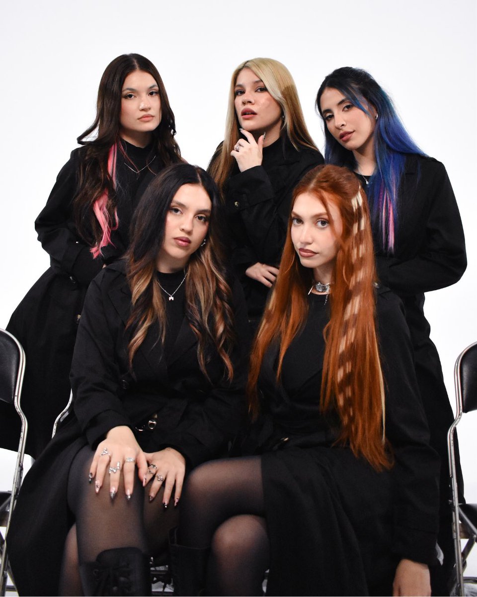 CandeD ⏳️ tweet media