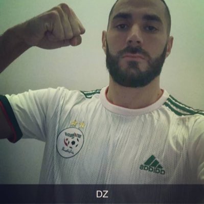omarboitsondeca's tweet image. #NouvellePhotoDeProfil je change de photo de profil la team…. #dz #bouzareah