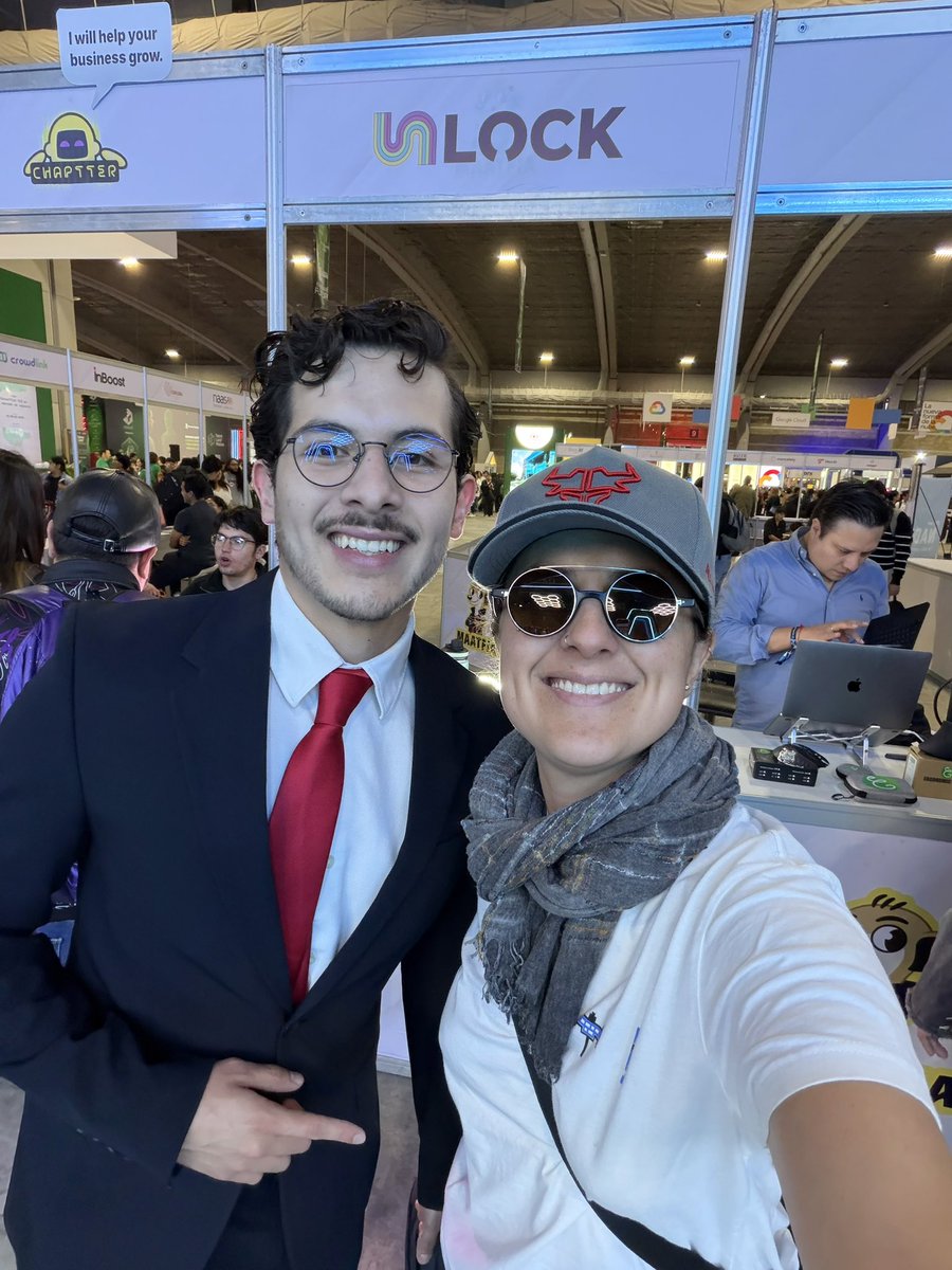 revillaweb3's tweet image. Ser parte de este espacio representando a
@unlocksummit_io fue presencia estratégica: educar, conectar y activar dentro del ecosistema tecnológico mexicano. 🌈💜

#UNLOCK estuvo en "Startup Garden" iniciativa de #Maatfia dentro de #BusinessLand 🗣️🗯️