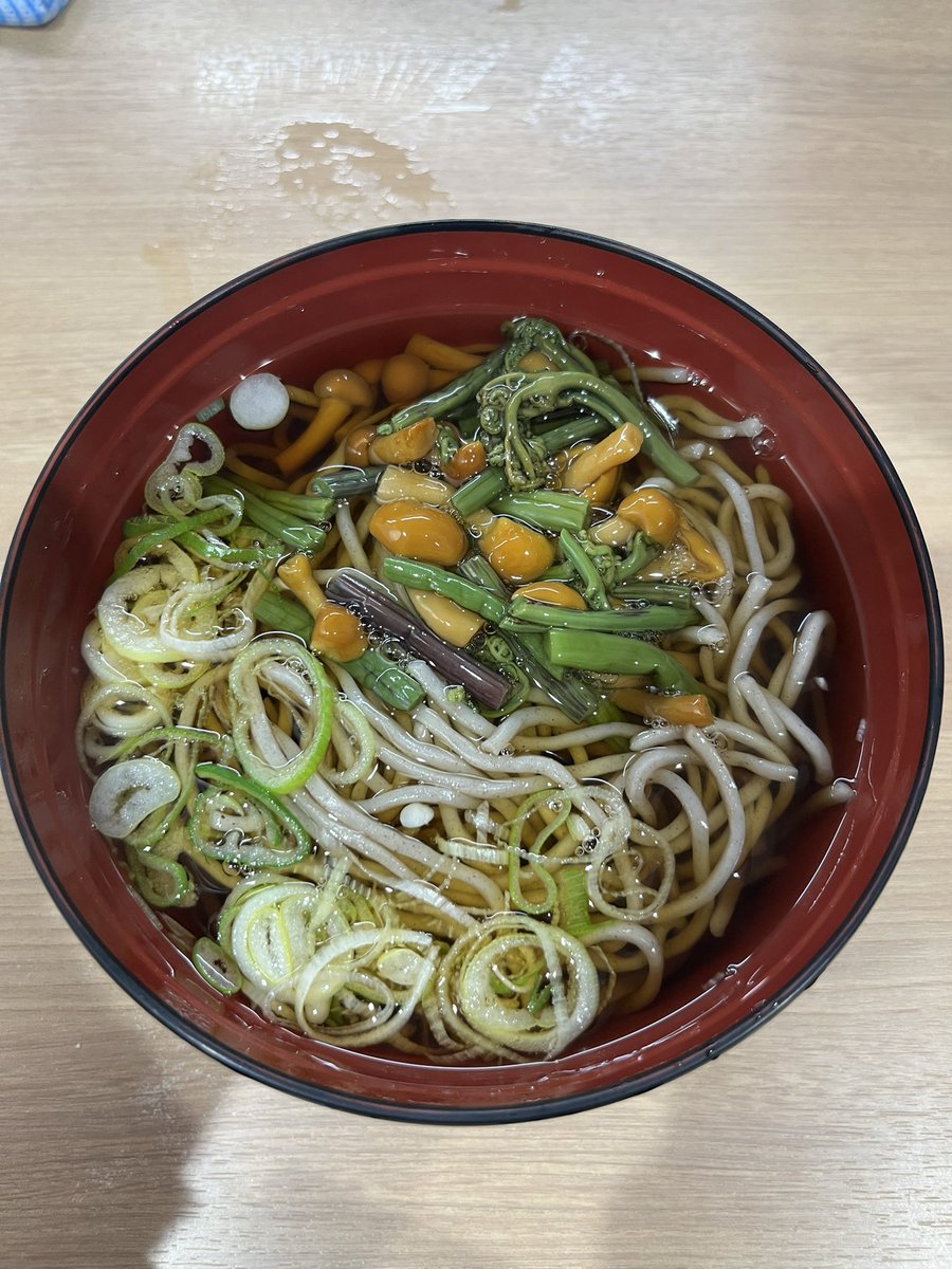 源ぴかる tweet media