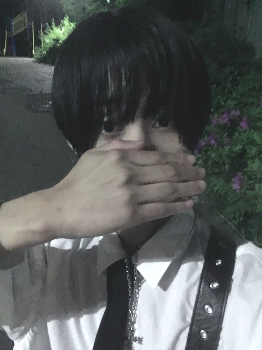 なか tweet media