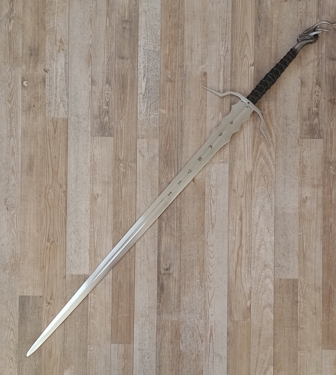 Arann Reichhardt Swordsmith tweet media