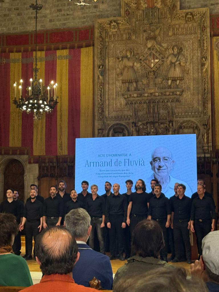 evabaror's tweet photo. Avui a #Barcelona hem rendit homenatge a Armand de Fluvià, erudit, activista pioner en la defensa dels drets del col•lectiu #LGBTI, fundador de #MELH #FAGC @CasalLambda @fundacio_enllac, catalanista, patriota, republicà i amant de les croquetes, el seu llegat és + viu q mai! 🌈 https://t.co/2fdQBqeCv4