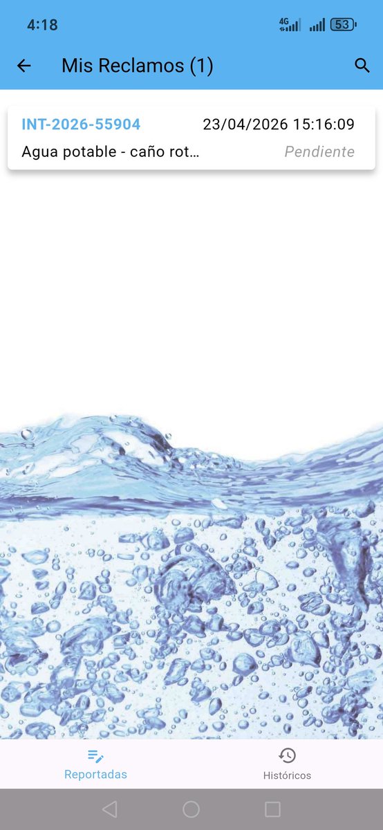 Clamogome's tweet photo. Hice la  denuncia de perdida de agua el día 23 de abril, tiempo después que empezó la pérdida. El video que publique es de hoy 28 de abril. Es un caño que se rompe siempre sobre batalla del carmen c/ santa teresa barrio Fátima san lorenzo. @EssapSA @LuiferBernal https://t.co/Y474nsu8Ym