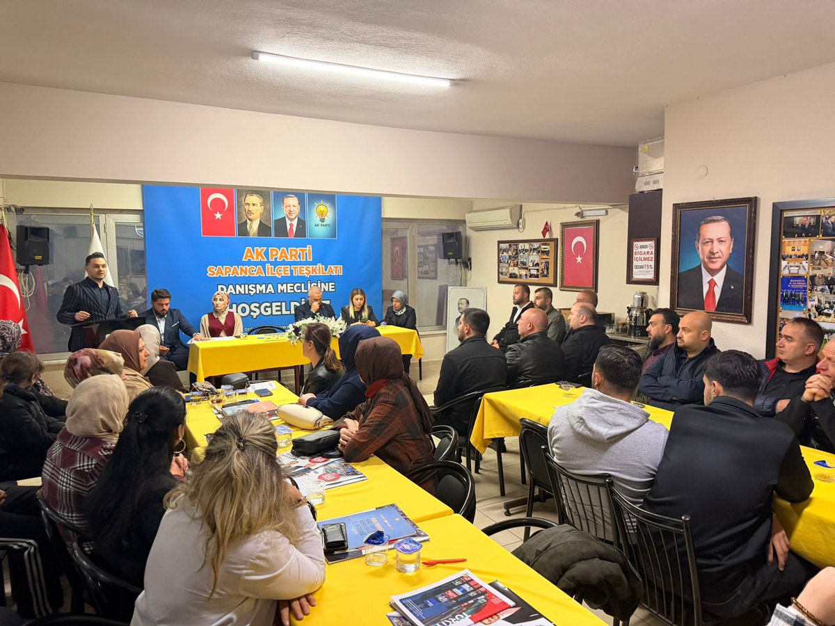 ak_sapanca's tweet photo. 📍Nisan Ayı Daraltılmış Danışma Meclisi Toplantımız

İlçe Başkanımız Şafak Başoğlu, İl Başkan Yardımcılarımız, Kadın ve Gençlik Kolları Başkanlarımız ve üç kademe Yönetim Kurulu Üyelerimiz katılımlarıyla gerçekleştirdik.

Teşkilatımızın heyecanı, kararlılığı ve samimiyetiyle; Sapanca'mız için daha güçlü yarınlara yürüyoruz.

Rabbim birlik ve beraberliğimizi daim, toplantımızı hayırlara vesile eylesin. 🇹🇷