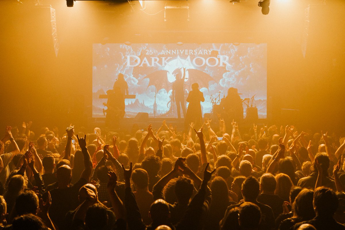 DarkMoorBand's tweet image. DARK MOOR Concierto 25 Aniversario en la Sala del Movistar Arena en Madrid 18.04.2026

Fotos: Yolanda Moreno 
#darkmoor #powermetal #metalmusic