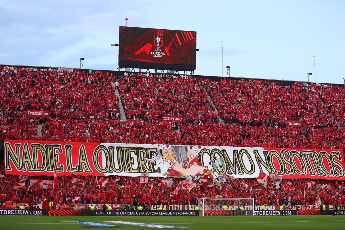 Estoy seguro que el lunes viviremos un ambiente mágico en Nervión. Pero hay que estar preparado. Esto no va a ser como el día del United que desde el primer segundo salimos a comérnoslos y empezamos ganando rápido.
Lo normal será ver errores, que el Sevilla le cueste llegar e