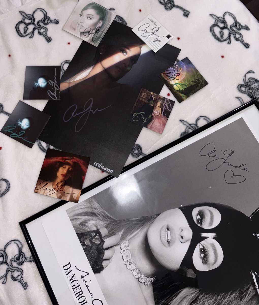 fleur 𑣿 - IS SEEING MADS 🩵 tweet media