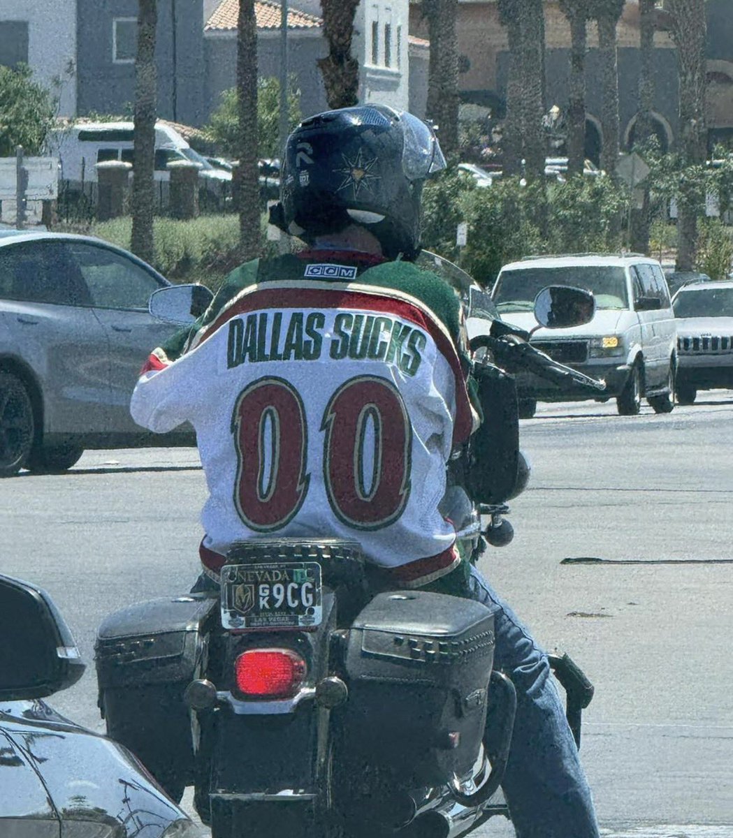 10,000 Takes tweet media