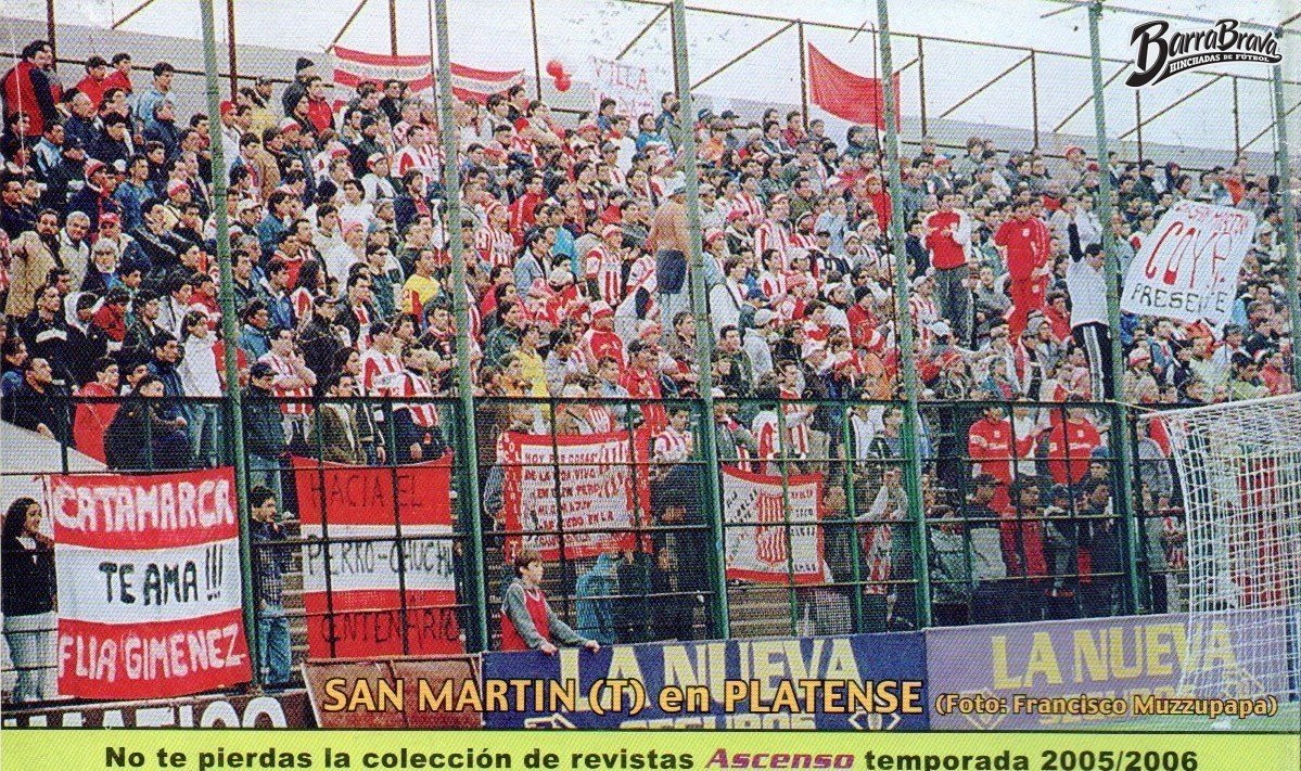 La gente de San Martin de Tucumán en cancha de Platense, año 2006.