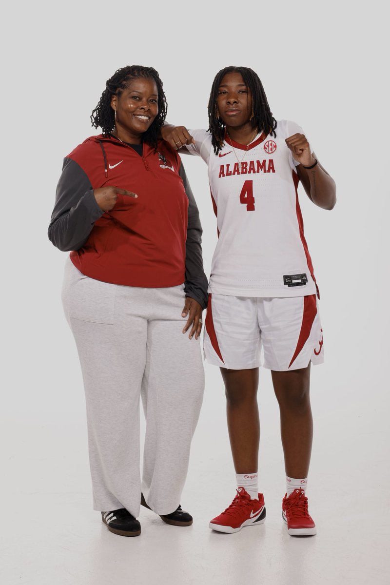 KellzbrownM's tweet photo. roll tide 🐘’  #commited 

I give all glory to God, He made me realize that what’s for me will always be &amp; His timing NEVER fails. To my mom, thank you for every sacrifice and every prayer. To the coaching staff, thank you for believing in me and giving me this opportunity. https://t.co/wWkb98AdDd