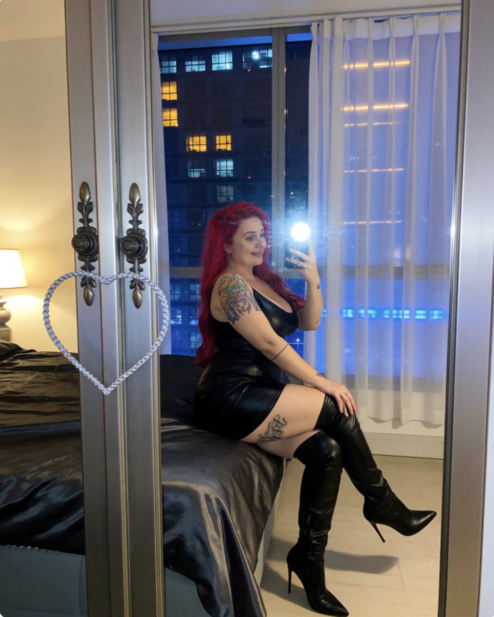 Vanessa Vixen tweet media