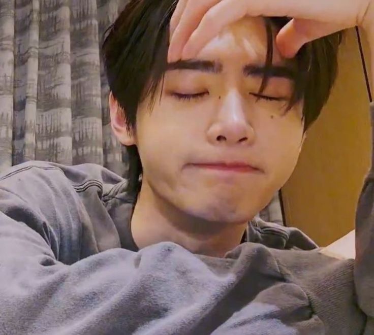 nini 𝜗ৎ enhypen is 7 tweet media