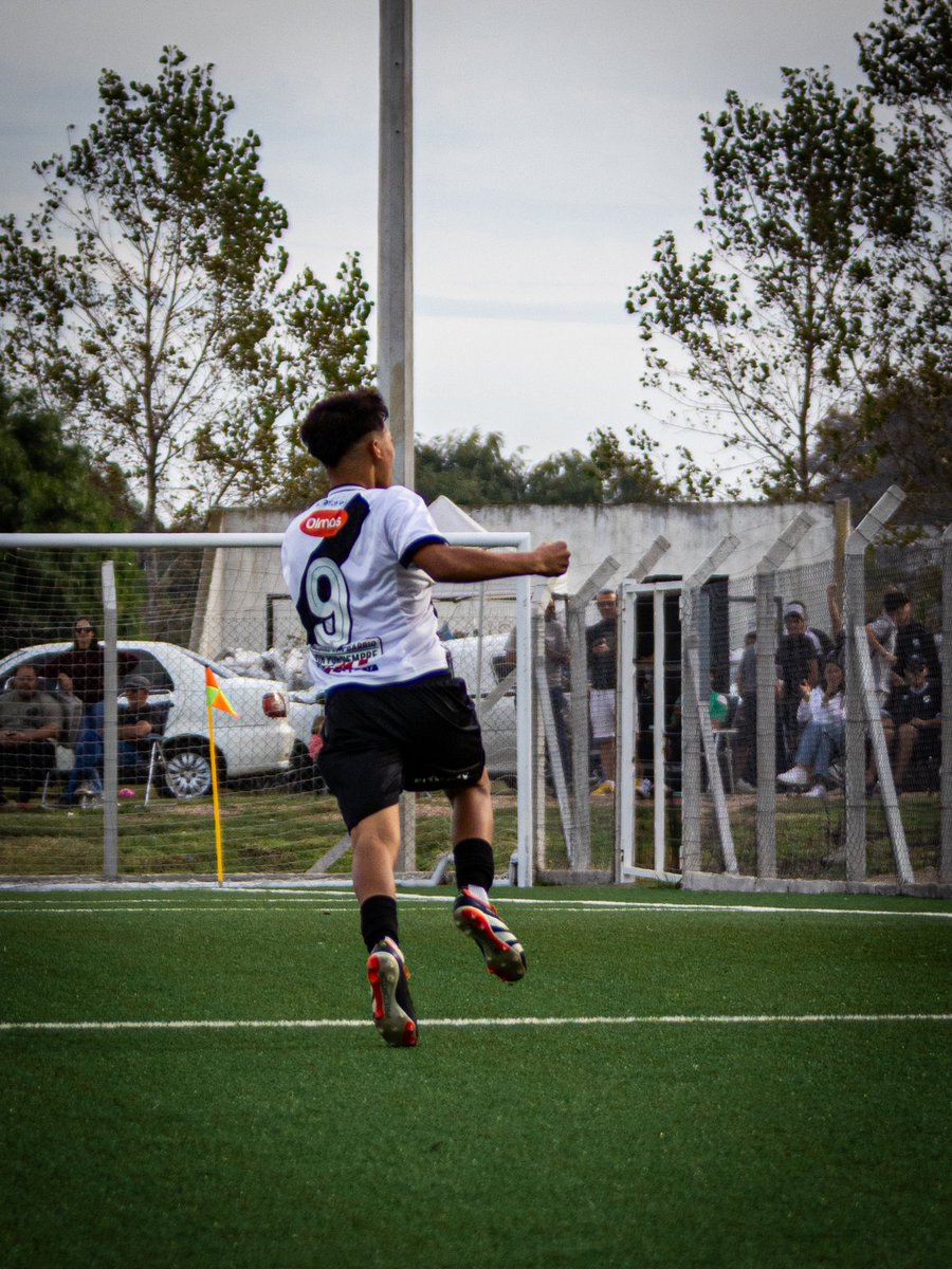 Danubio Formativas tweet media